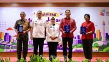 Foto: Wali Kota Administrasi Jakarta Pusat Arifin bersama sejumlah pejabat terkait menghadiri kegiatan sosialisasi “Menata Jakarta untuk 500 Tahun: Penguatan Tata Kelola Ruang dan Bangunan dalam Mendukung Jakarta sebagai Kota Global” di Kantor Wali Kota Jakarta Pusat, Rabu (23/9/2026).