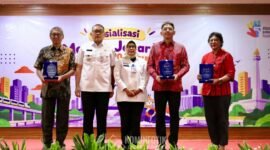Foto: Wali Kota Administrasi Jakarta Pusat Arifin bersama sejumlah pejabat terkait menghadiri kegiatan sosialisasi “Menata Jakarta untuk 500 Tahun: Penguatan Tata Kelola Ruang dan Bangunan dalam Mendukung Jakarta sebagai Kota Global” di Kantor Wali Kota Jakarta Pusat, Rabu (23/9/2026).