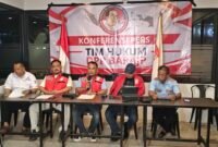 Foto: Tim Hukum DPP Barisan Relawan Jokowi Presiden (BARA JP) menggelar konferensi pers terkait catatan hukum atas Permohonan PHPU Nomor 01/PHPU.PRES-XXIV/2026 di Jakarta Selatan