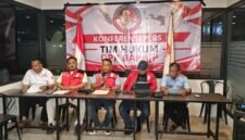 Foto: Tim Hukum DPP Barisan Relawan Jokowi Presiden (BARA JP) menggelar konferensi pers terkait catatan hukum atas Permohonan PHPU Nomor 01/PHPU.PRES-XXIV/2026 di Jakarta Selatan