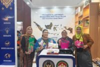 Karya kreatif Warga Binaan Pemasyarakatan (WBP) tak lagi sekadar aktivitas untuk mengisi waktu di balik tembok lapas dan rutan. Melalui tangan-tangan terampil para WBP, beragam produk kriya kini mulai dibawa ke panggung pameran dan dibidik untuk menembus pasar nasional hingga mancanegara.