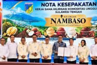 Foto: Sejumlah perwakilan KADIN kabupaten bersama pelaku industri melakukan penandatanganan Nota Kesepakatan Kerja Sama Hilirisasi Komoditas Unggulan Sulawesi Tengah di Palu