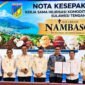Foto: Sejumlah perwakilan KADIN kabupaten bersama pelaku industri melakukan penandatanganan Nota Kesepakatan Kerja Sama Hilirisasi Komoditas Unggulan Sulawesi Tengah di Palu