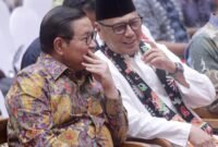 Foto: Gubernur DKI Jakarta Pramono Anung berbincang dengan Ketua Umum PWI Pusat Akhmad Munir di sela-sela acara puncak Anugerah Jurnalistik M.H. Thamrin (AJMHT) ke-52 tahun 2026 di Balai Agung, Balai Kota DKI Jakarta, Senin (7/9) sore.