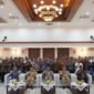 Foto: Wali Kota Administrasi Jakarta Pusat Arifin bersama jajaran dan perwakilan tokoh lintas agama berfoto bersama seusai pembukaan kegiatan Peningkatan Kerukunan Umat Beragama Kota Jakarta Pusat Tahun Anggaran 2026, di Ruang Serbaguna Utama, Kantor Wali Kota Jakarta Pusat, Selasa (15/9/2026).