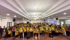 Foto: Sejumlah peserta berfoto bersama usai mengikuti Kongres dan Annual Meeting Perhimpunan Ahli Teknologi Pangan Indonesia (PATPI) 2026 di Kampus Universitas Sahid, Jakarta,