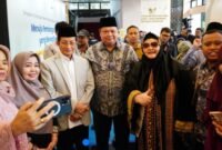 Pemerintah terus memperkuat ekosistem ekonomi syariah untuk mendorong pembangunan ekonomi yang inklusif dan berkeadilan sosial. Penguatan dilakukan melalui perluasan inklusi keuangan syariah, akses pembiayaan, pengembangan industri halal hingga optimalisasi potensi zakat, infak, sedekah, dan wakaf (ZISWAF).