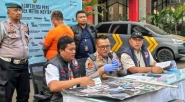 Foto: Kepolisian Sektor (Polsek) Metro Menteng mengungkap dugaan tindak pidana peredaran narkotika jenis sabu di wilayah Menteng, Jakarta Pusat. (Dok: Istimewa)