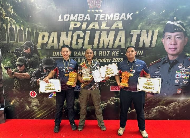 Foto: Teknisi KBR Madya Tk. II Korbrimob Polri, Kombes Pol. Rantau Isnur Eka, berhasil meraih sejumlah gelar juara pada Kejuaraan Panglima TNI Cup 2026 cabang tembak reaksi. (Istimewa)