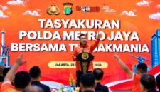 Foto: Ketua Umum The Jakmania, Aditya, dalam kegiatan tasyakuran bersama jajaran Polda Metro Jaya di Jakarta, Selasa (22/9/2026). (Istimewa)