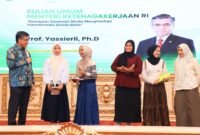 Menteri Ketenagakerjaan (Menaker) Yassierli menegaskan generasi muda perlu memperkuat kompetensi dan kemampuan beradaptasi untuk menghadapi perubahan dunia kerja yang berlangsung cepat.