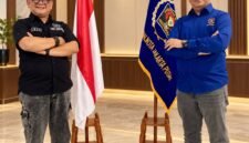 Foto: SIAPKAN OKK: PWI Jaya segera gelar Orientasi Kewartawanan dan Keorganisasian (OKK). Ketua PWI Jaya Kesit Budi Handoyo (kanan), bersama Arman Suparman.