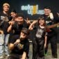 Shelyn Adlyani Hendroharto, drummer cilik berusia 8 tahun asal Sorong, Papua, kembali mencuri perhatian lewat penampilannya di panggung musik. Siswi kelas 3 SD Golden Gate Sorong itu tampil bermain drum bersama grup band Selagi Atmost di Cafe Selagi Dingin, Sorong, Sabtu malam (10/10/2026).