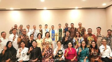 Foto: Panitia dan peserta persiapan kontingen Indonesia untuk Pèlerinage Militaire International (PMI) 2027 berfoto bersama usai rapat pleno dan Perayaan Ekaristi di Balai Kartini, Jakarta, Kamis (15/10/2026). 