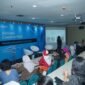 Kementerian Ekonomi Kreatif/Badan Ekonomi Kreatif (Kementerian Ekraf) membekali 33 pelaku usaha fesyen di Tangerang Selatan, Banten, dengan strategi pengembangan bisnis dan penerapan fesyen berkelanjutan. Pelatihan ini ditujukan untuk meningkatkan daya saing produk lokal sekaligus memperkuat ekosistem industri kreatif di daerah.
