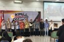 Foto: Sejumlah narasumber dan peserta berfoto bersama dalam kegiatan KPU Goes to Campus di Kampus 3 Universitas Katolik Indonesia Atma Jaya, BSD, Tangerang. Kegiatan ini mengangkat tema pemilih berintegritas dan demokrasi berkualitas, sekaligus mendorong generasi muda agar cerdas, kritis, dan bertanggung jawab dalam menggunakan hak pilih di era digital menjelang Pemilu 2029.