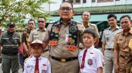 Revitalisasi SDN Petojo Utara 01 membawa perubahan signifikan terhadap fasilitas pendidikan di Jakarta Pusat. Gedung sekolah yang sebelumnya hanya terdiri dari satu lantai kini berdiri dengan lima lantai ditambah rooftop. Jika rooftop turut dihitung, bangunan tersebut memiliki enam tingkat.