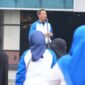Foto: Wali Kota Administrasi Jakarta Timur, Munjirin, memberikan sambutan saat membuka kegiatan Senam Terapi Sehat Ling Tien Kung bersama Eltekers Indonesia Sejahtera di halaman Kantor Wali Kota Administrasi Jakarta Timur, Jumat (23/10/2026). 
