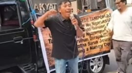 Foto: Ketua Pemuda Penjaga Tampomas (PANAS), Cecep, menyampaikan aspirasi dan seruan menjaga Gunung Tampomas dalam momentum peringatan Sumpah Pemuda 2026.