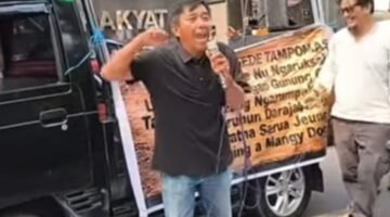 Foto: Ketua Pemuda Penjaga Tampomas (PANAS), Cecep, menyampaikan aspirasi dan seruan menjaga Gunung Tampomas dalam momentum peringatan Sumpah Pemuda 2026.