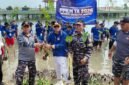 Foto: Lurah Pulau Untung Jawa, Muslim, bersama jajaran TNI Angkatan Laut dan peserta Pembinaan Pembentukan Karakter Maritim (PPKM TA 2026).