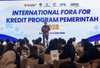 Menteri Usaha Mikro, Kecil, dan Menengah (UMKM) Maman Abdurrahman menyebut Kredit Usaha Rakyat (KUR) menjadi instrumen strategis pemerintah untuk memperluas akses pembiayaan produktif sekaligus mendorong pengusaha UMKM meningkatkan kapasitas usaha.