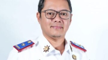 Foto: Kepala Dinas Perhubungan (Dishub) DKI Jakarta, Budi Awaluddin, menyampaikan penyesuaian jadwal Hari Bebas Kendaraan Bermotor (HBKB) di Jalan Jenderal Sudirman–Jalan M.H. Thamrin pada Minggu (11/10/2026).