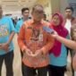 Foto: Wali Kota Administrasi Jakarta Pusat, Arifin, memberikan keterangan kepada awak media saat meninjau kegiatan vaksinasi rabies dan sterilisasi kucing gratis di Gajah Mada Plaza, Jakarta Pusat, Kamis (22/10/2026).
