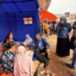 Foto: Wali Kota Administrasi Jakarta Pusat, Drs. Arifin, M.A.P., berdialog dengan warga terdampak kebakaran saat meninjau tenda pengungsian di RT 9 RW 8, Kelurahan Menteng, Jakarta Pusat, Rabu (28/10/2026).