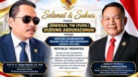 Foto: Komisaris Utama PT Kertas Nusantara Indonesia, Prof. Dr. H. Tubagus Bahrudin, S.E., M.M., menyampaikan ucapan selamat kepada Jenderal TNI (Purn.) Dudung Abdurachman atas kepercayaan yang diberikan Presiden Prabowo Subianto untuk mengemban amanah sebagai Menteri Koordinator Bidang Politik dan Keamanan (Menko Polkam) Republik Indonesia. (Istimewa)