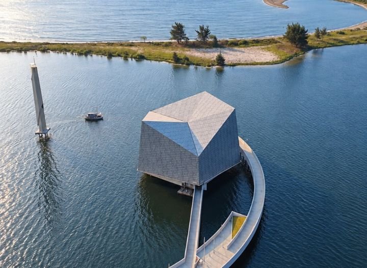 Foto: Masjid Apung An-Nur Jakarta yang berdiri di kawasan wisata Pantai Ancol Taman Impian, Jakarta Utara. (Istimewa)