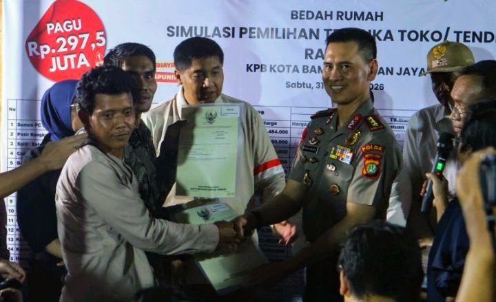 Foto: Menteri PKP Maruarar Sirait dan Kapolda Metro Jaya Komjen Pol. Prof. Dr. Dadang Hartanto. (Istimewa)